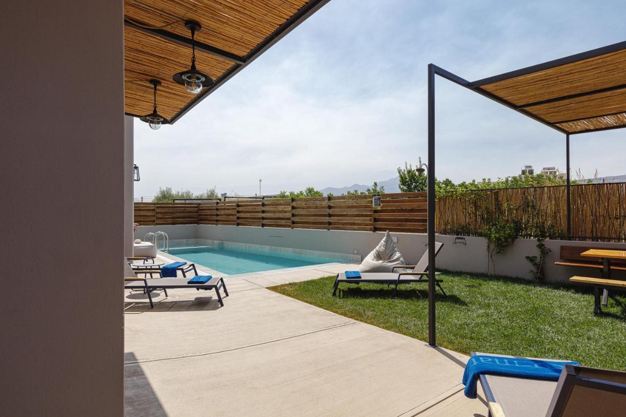 Iron - Nefeli & Oniros Villa *