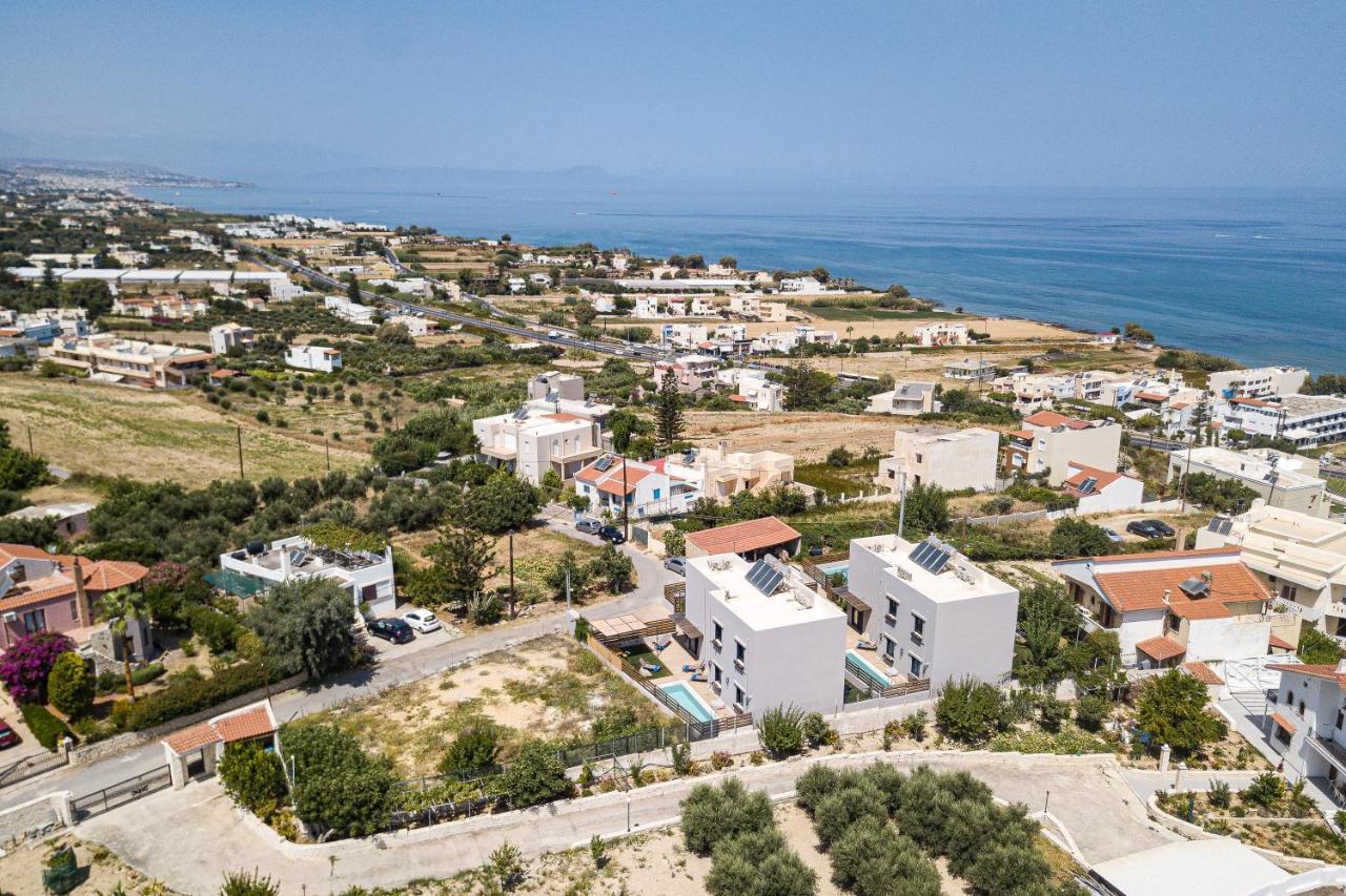 Iron - Nefeli & Oniros Villa *